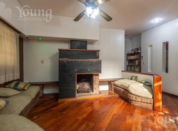 Casa · 104m² · 5 Ambientes · 2 Cocheras · Venta Casa 5 Ambientes