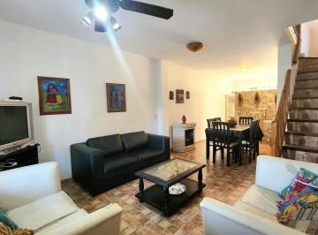 Casa · 78m² · 4 Ambientes · Casa en Venta - 3 Dorm. 2 Baños - Mar del Tuyú