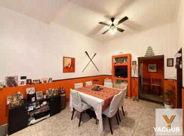Casa · 233m² · 4 Ambientes · Casa en Venta - 3 Dorm. 2 Baños - La Plata