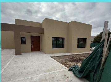 Casa de 4 ambientes, Pilar · Casa en Venta a Estrenar Barrio Los Alcanfores