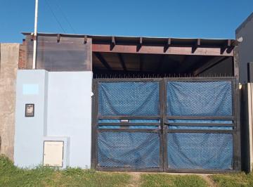 Casa · 125m² · 5 Ambientes · Casa en Venta - 3 Dorm. 1 Baño - Bahía Blanca