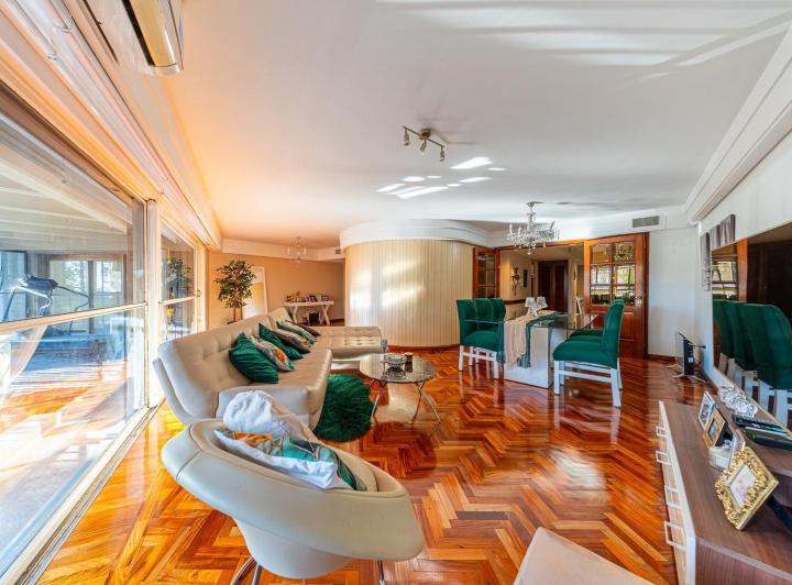 Departamento · 178m² · 5 Ambientes · 1 Cochera