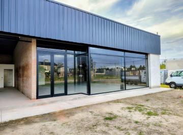 Local comercial · 140m² · 3 Ambientes · Local en Tierra de Sueños 3