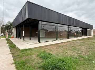 Local comercial · 140m² · 1 Ambiente · Local en Tierra de Sueños 3