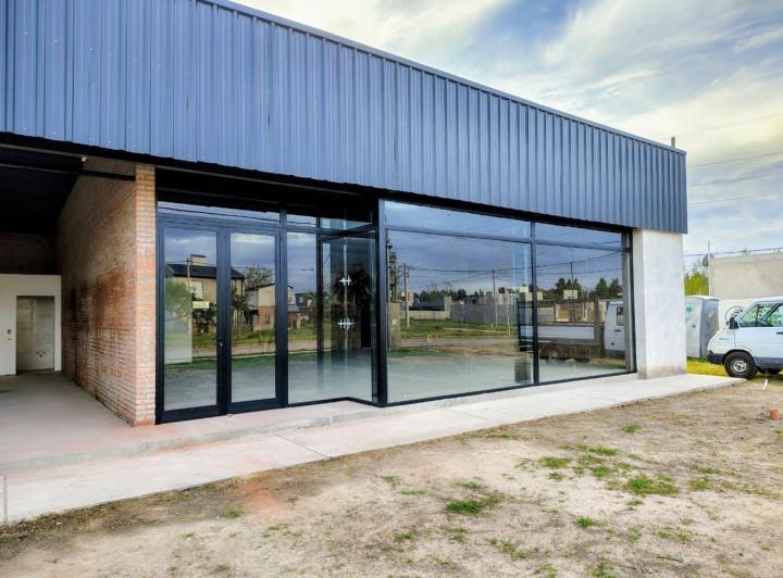 Local comercial · 140m² · 1 Ambiente