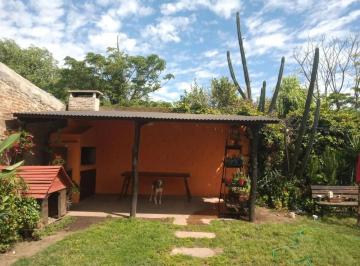 Casa · 100m² · 3 Ambientes · 1 Cochera · Casa en Venta - 2 Dorm. 2 Baños - Chivilcoy