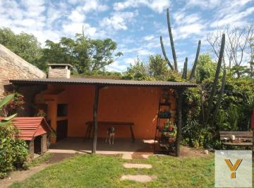 Casa · 100m² · 3 Ambientes · 1 Cochera · Casa en Venta - 2 Dorm. 2 Baños - Chivilcoy