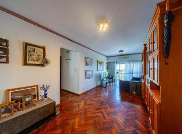Departamento · 65m² · 4 Ambientes · 1 Cochera · Amplio Departamento de 2 Dorm. y 4 Ambientes Ubicado en Barrio Echesortu
