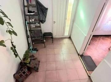 PH · 200m² · 6 Ambientes · PH en Venta - 4 Dorm. 3 Baños - 240 m² - Floresta|