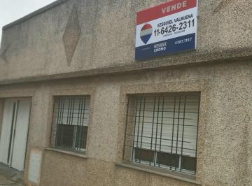 Casa · 139m² · 3 Ambientes · 2 Cocheras · Casa 3 Amb, en Gerli. Acepta Prop. en Parte D Pago