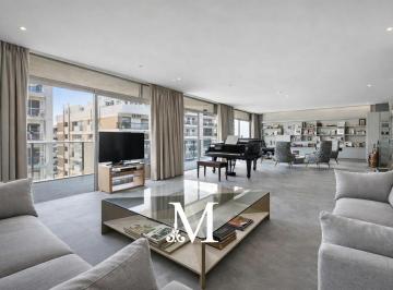 Departamento · 384m² · 7 Ambientes · 4 Cocheras · Piso Alto en Torre de Categoria. Vista Al Rio. a Refaccionar.