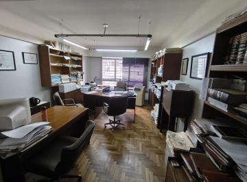 Oficina comercial · 156m² · 6 Ambientes · Oficina en Centro