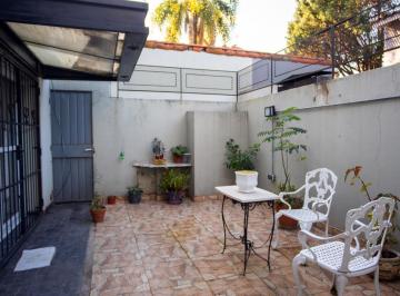 PH · 64m² · 3 Ambientes · PH en Planta Baja en Haedo Norte de 3 Ambientes con Patio Totalmente Reciclado a Nuevo.