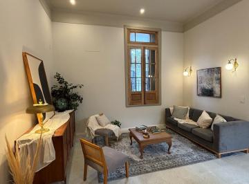 Casa · 146m² · 4 Ambientes · Casa en Pichincha