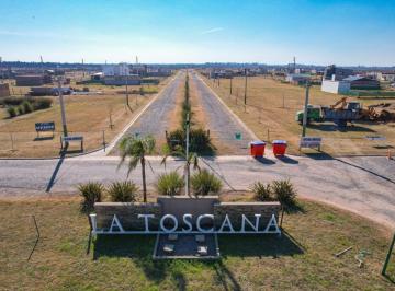 Terreno · 300m² · Terreno en La Toscana