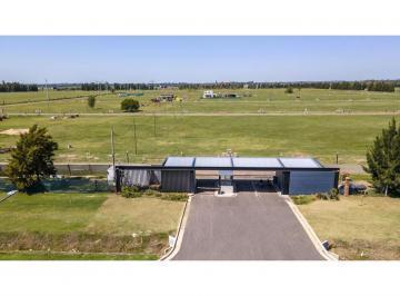 Terreno · 844m²
