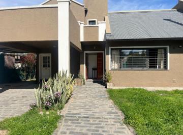 Casa de 4 ambientes, Villa Allende · Villa Allende Golf - Venta Casa 3 Dorm. + Piscina - Apta Crédito