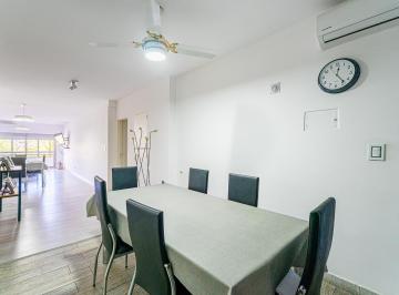 Departamento · 145m² · 5 Ambientes · 2 Cocheras · Departamento en Venta en Cordoba 1490 Piso 6, Rosario