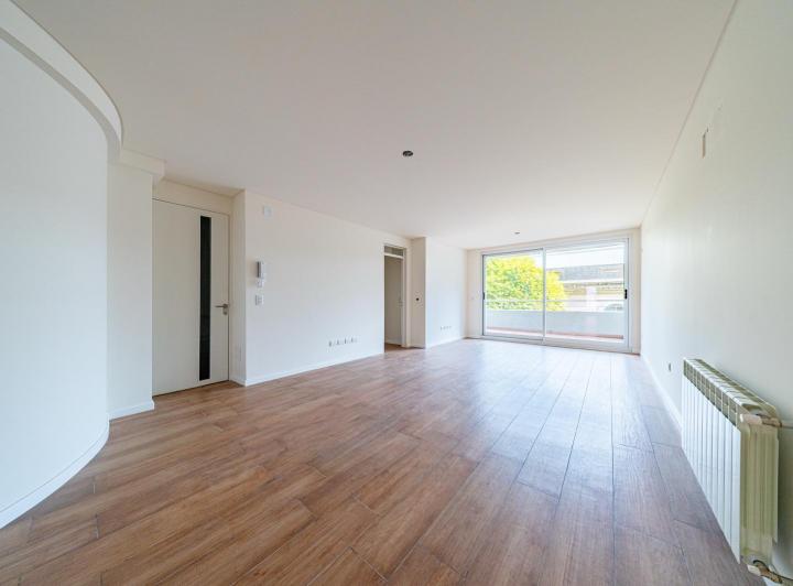 Departamento · 143m² · 6 Ambientes · 1 Cochera