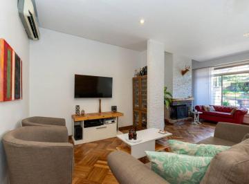 Casa · 180m² · 5 Ambientes · 2 Cocheras · Casa en Venta 5 Amb en Villa Sarmiento Zona Ward