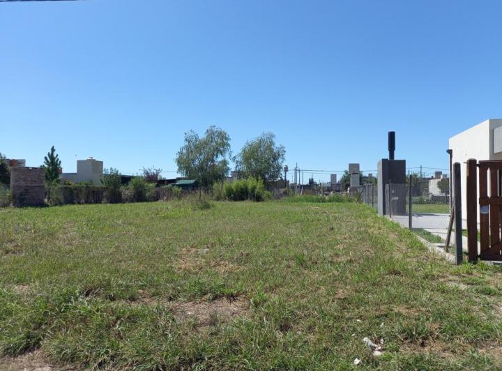 Terreno · 407m²