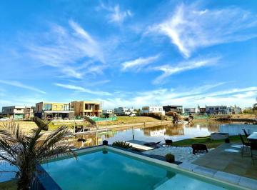 Casa · 480m² · 4 Ambientes · Alquiler Anual Casa 4 Amb. Al Río con Amarra Barrio El Canal Villanueva Tigre