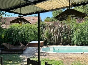 Casa · 138m² · 4 Ambientes · 2 Cocheras · Alquiler Anual Casa 4 Amb. Barrio Los Angeles Village Maschwitz
