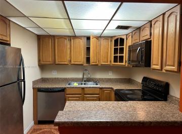 Departamento · 74m² · 3 Ambientes · Departamento en Venta - 2 Dorm. 2 Baños - Lauderhill