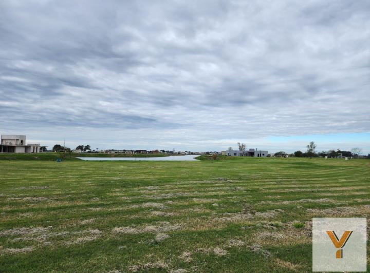 Terreno · 1200m²