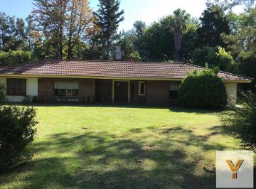 Casa · 266m² · 5 Ambientes · 2 Cocheras · Casa en Venta - 4 Dorm. 2 Baños - Cochera - 1.830 m² - Villa Astolfi, Pilar