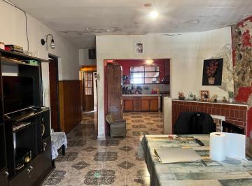 Casa · 165m² · 5 Ambientes · 1 Cochera · Casa en Venta Bº Observatorio
