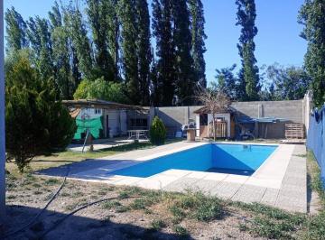 Casa · 140m² · 5 Ambientes · Venta Casa en Russel Maipú