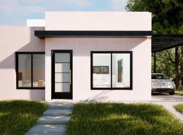 Casa · 70m² · 4 Ambientes · 1 Cochera · Venta Casa Dos Dorm. Barrio Privado Maipu