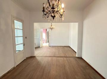 Casa · 139m² · 5 Ambientes · 1 Cochera · Casas en Venta en La Plata