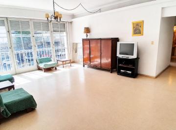 Departamento · 140m² · 5 Ambientes · 1 Cochera · Venta Departamento 5 Amb Frente + Dep y Coch Güem