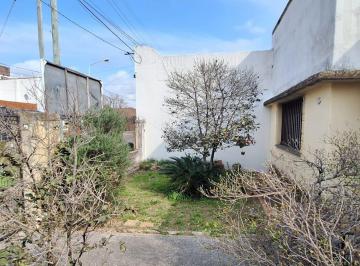 Casa · 100m² · 3 Ambientes · 1 Cochera · Casa en Lomas del Mirador