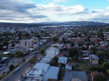 Local comercial · 2412m² · 8 Cocheras · Venta Estacion y Fondo de Comercio