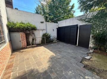 PH · 63m² · 3 Ambientes · 1 Cochera · PH 3 Amb Frente Cochera y Patio Santos Lugares