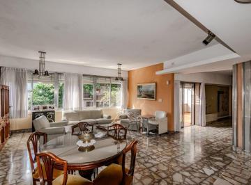 PH · 420m² · 7 Ambientes · 2 Cocheras · Venta PH - 7 Amb - Patio - Quincho Floresta