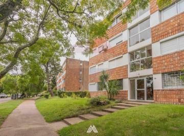 Departamento · 74m² · 5 Ambientes · 1 Cochera · Venta Apartamento 3 Dorm. en Punta Gorda