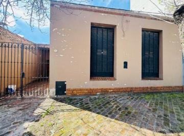 Casa · 141m² · 6 Ambientes · 1 Cochera · Casa en Venta en Pergamino Zona Centro