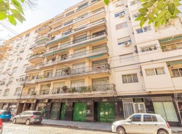 Departamento · 212m² · 6 Ambientes · 1 Cochera · 6 Amb. Cochera Fija, Baul. 211 m Oportunidad!
