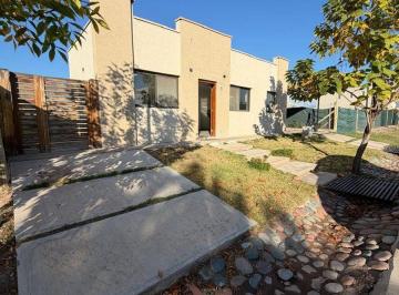 Casa · 6 Ambientes · 1 Cochera · Casa de 3 Dorm. en Barrio Privado Zettavi