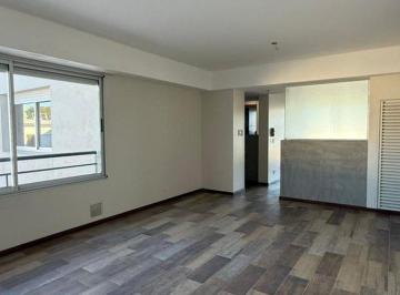 Departamento · 85m² · 2 Ambientes · 1 Cochera · Venta Semi Piso 2 Dorm. Cochera Refineria