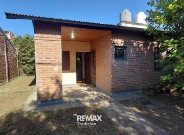 Casa · 80m² · 4 Ambientes · 1 Cochera · Casa en Venta en Barrio Legislativo con 2 Hab/coch