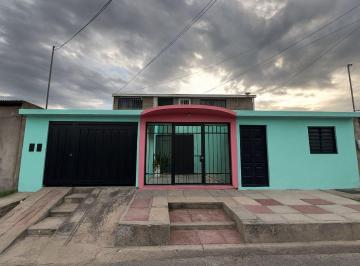 Casa · 227m² · 10 Ambientes · 1 Cochera · Se Vende Casa + Departamento - Oportunidad!