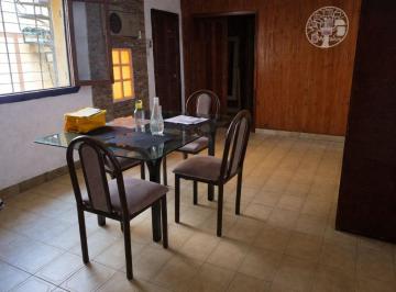 Casa · 68m² · 3 Ambientes · Casa 3 Amb. en Lote Propio C/ Terraza Lanus Oeste.
