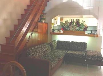 Casa · 192m² · 5 Ambientes · 1 Cochera · Excelente Casa en Alquiler 2 Plantas con Terraza Impecable