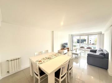 Departamento · 85m² · 4 Ambientes · 1 Cochera · Departamento - Guemes