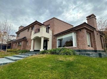Casa Alquiler de 1 ambiente · Barrio Privado Palmares